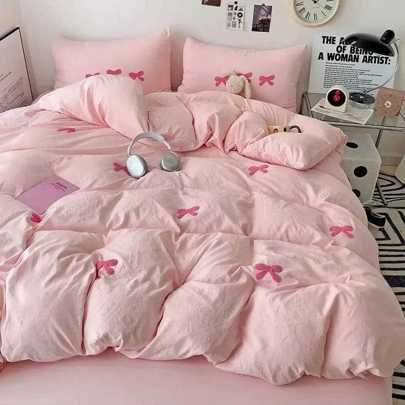 Cute pink Bow Down 3 Piece Set 3D Embroidery Bedding Set Pink bed set Comfortable Queen comforter Set Soft for girls, kids, teens