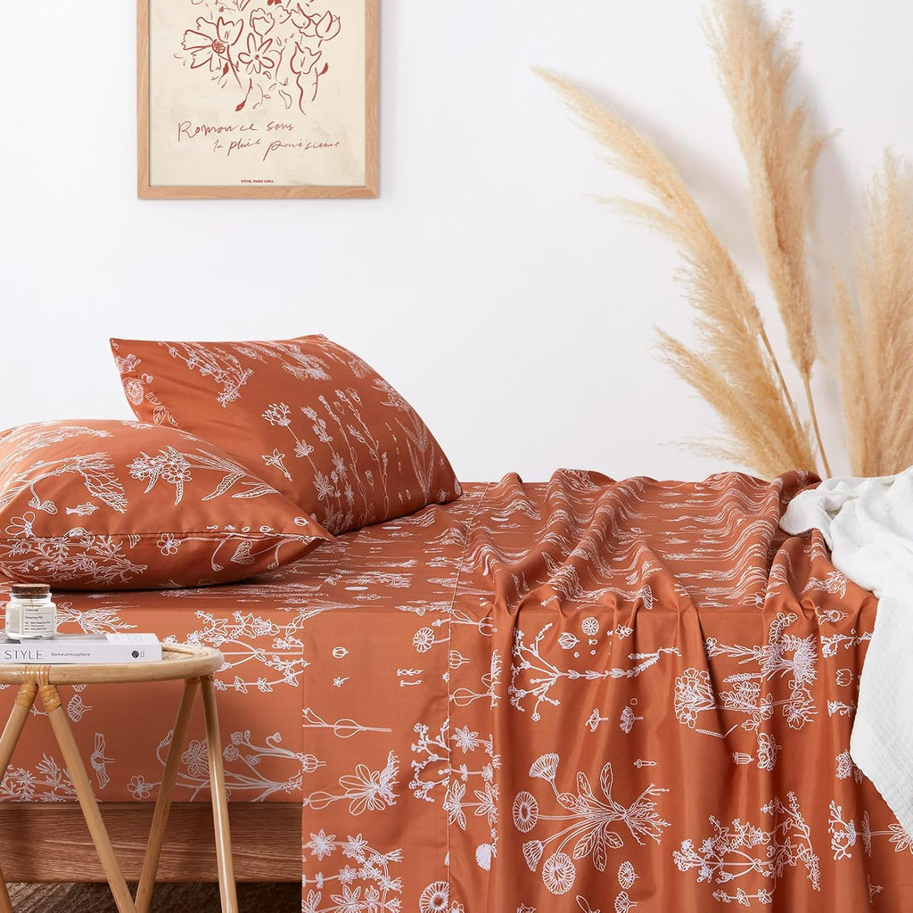Floral Bed Sheets, 4-Piece Sheet Set, Cute Botanical Shabby Chic  Cottagecore Flower, Soft Microfiber Deep Pocket Bedding, Terracotta Orange, Queen Size