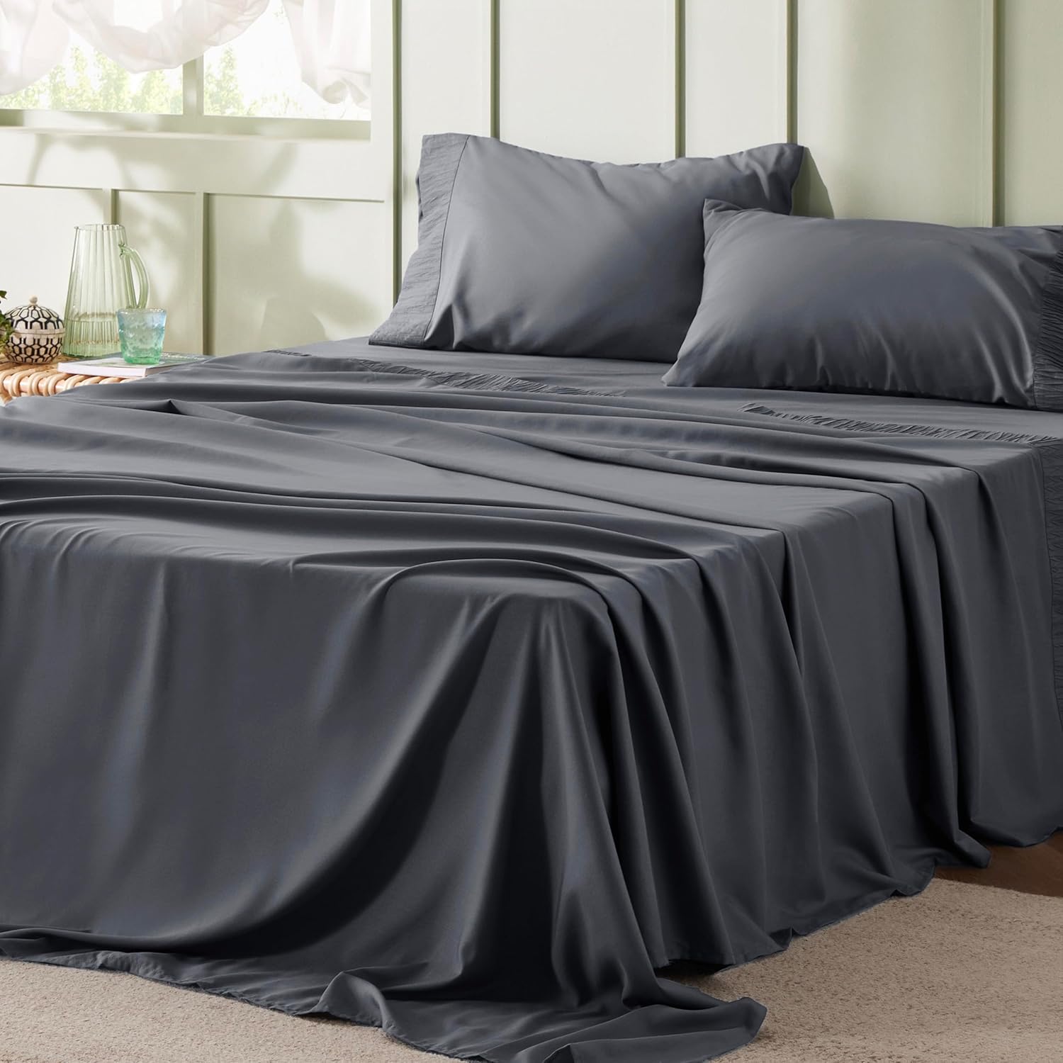Queen Sheet Set - 4 Pieces Soft Queen Size Sheets - Breathable & Cooling - Hotel Luxury - Easy Care Polyester Microfiber Bedding for Women, Men, Dark Grey