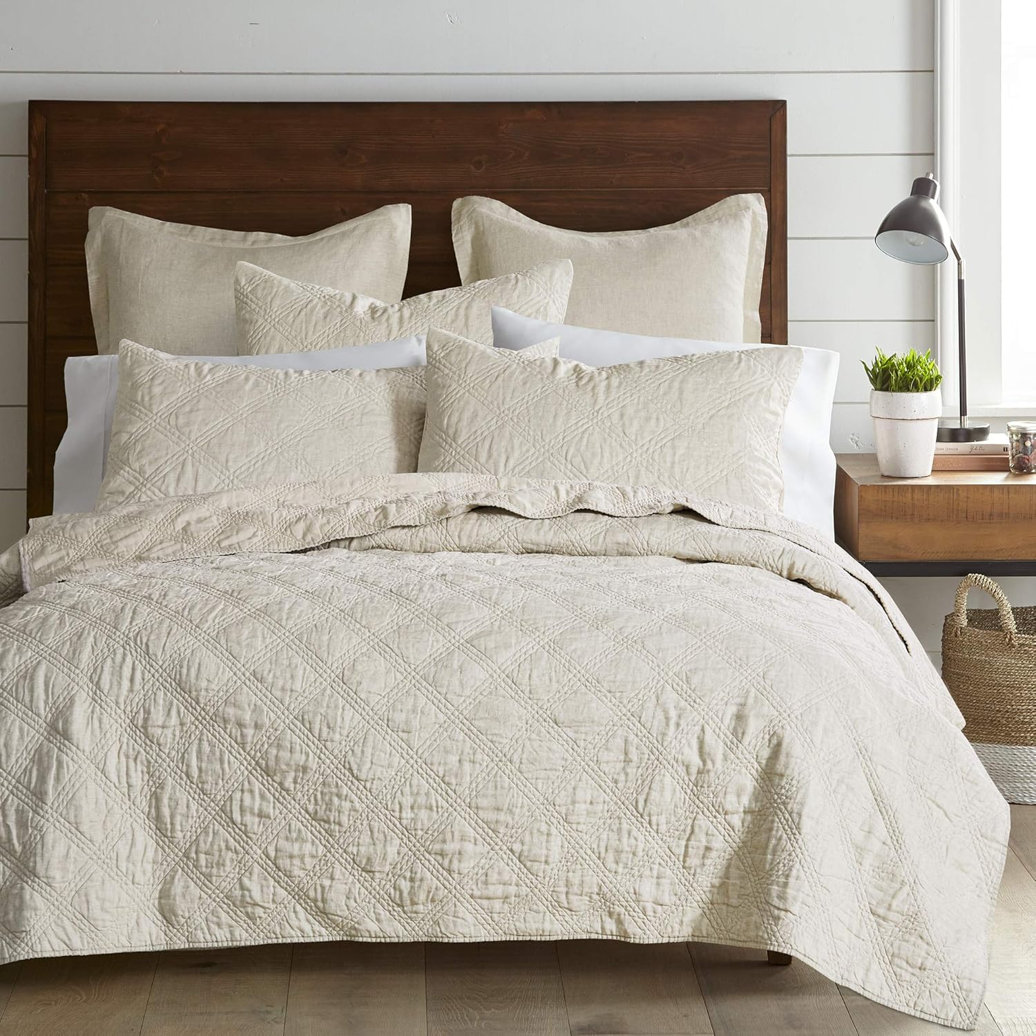 100% Linen Front/100% Cotton Back - Full/Queen Quilt - Washed Linen - Natural - Quilt Size (88 x 92in.)