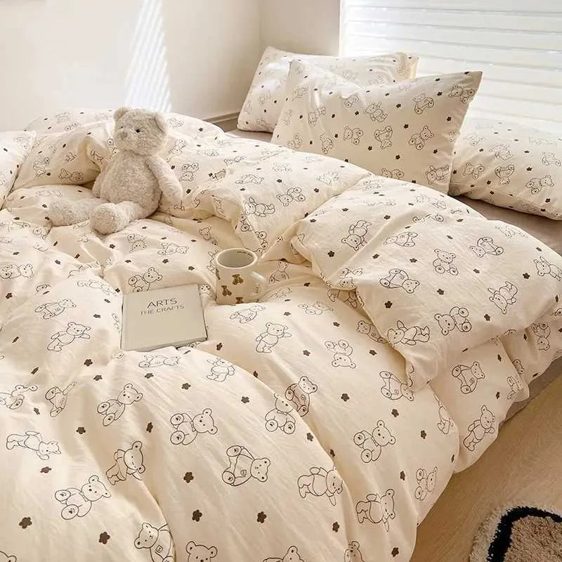Class A Double Layer Yarn Four Piece Bedding Set Cartoon Cute Bed Sheet Quilt Set Fitted Sheet Cotton Linen Four Piece Set
